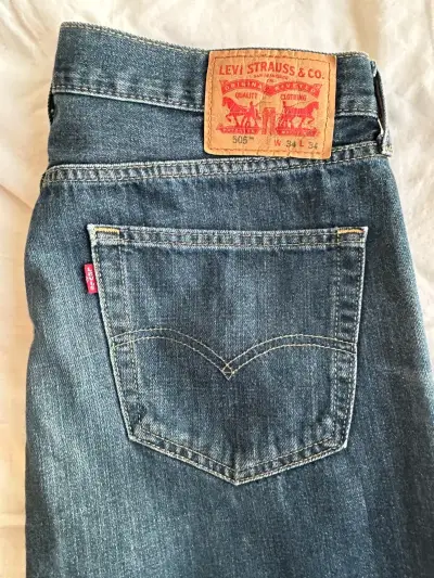 Jeans azules clásicos levis - miniatura 2