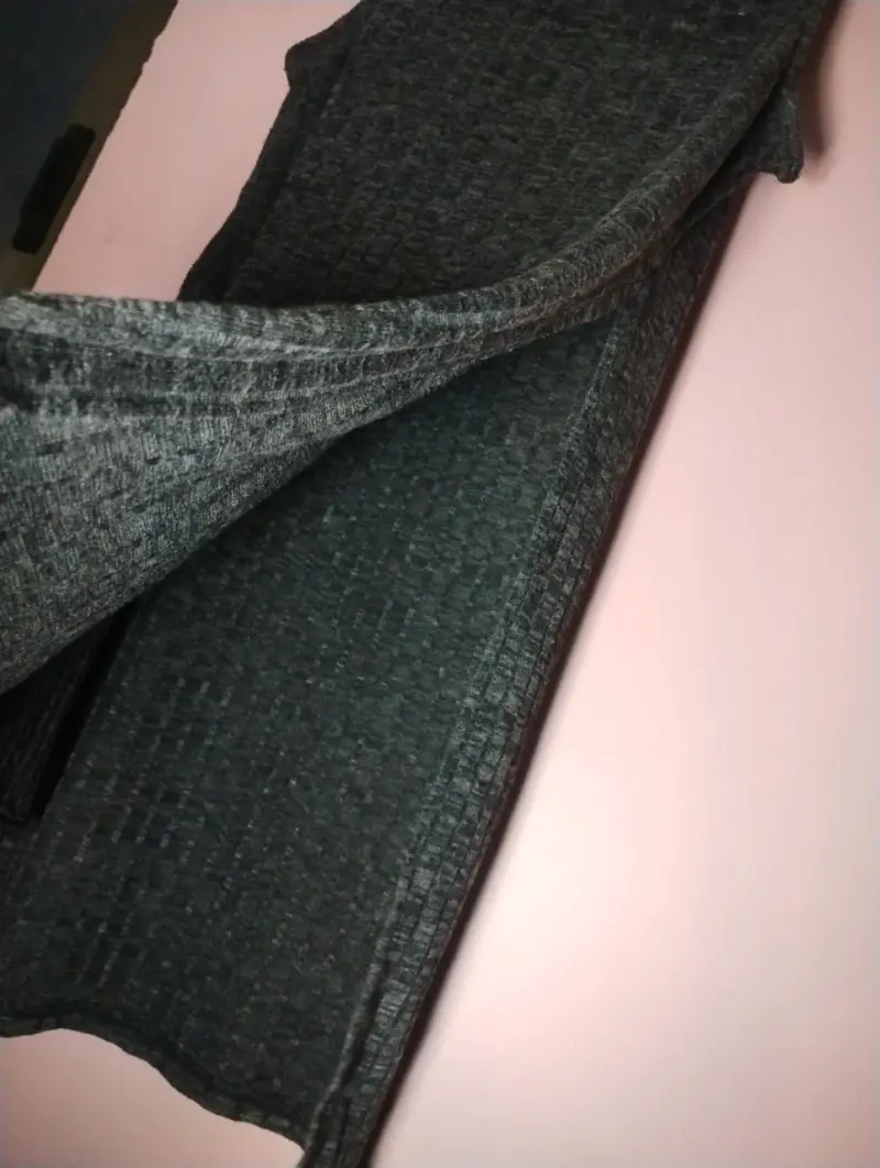 Polera sin mangas gris oscura - 2