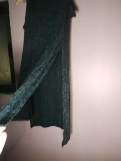 Polera sin mangas gris oscura - miniatura 4