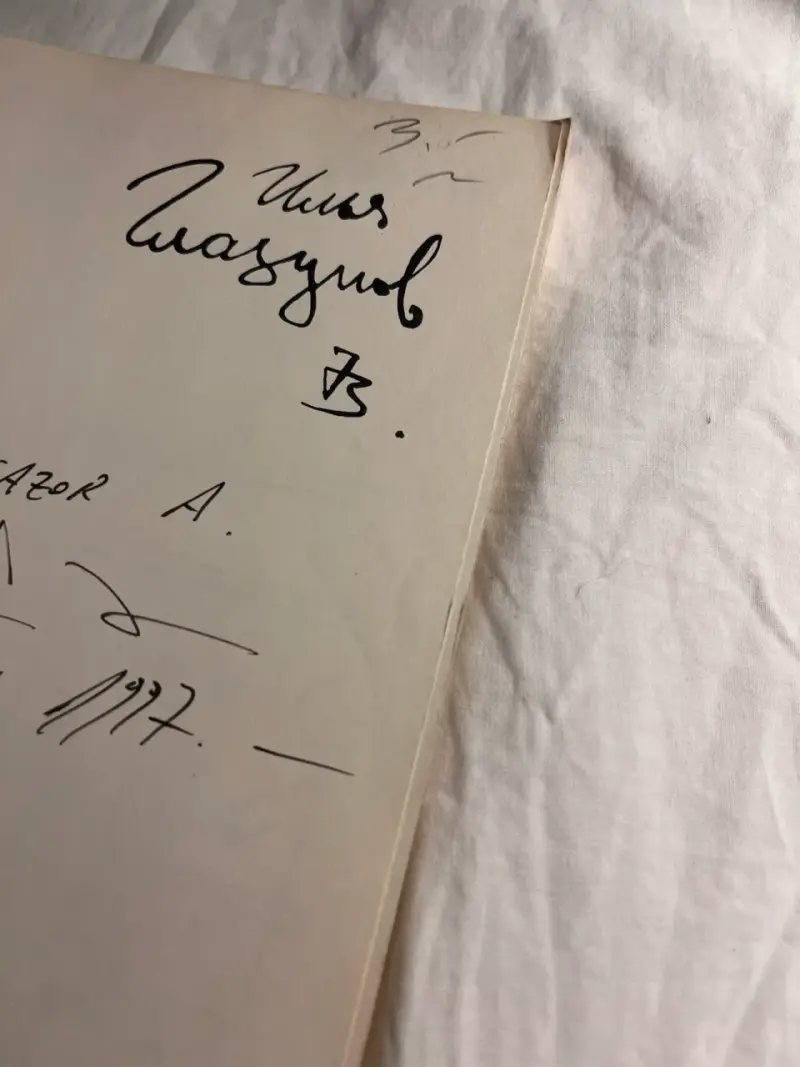 Libro 'Le chant du Chili', Víctor Jara, A. Parra - 5