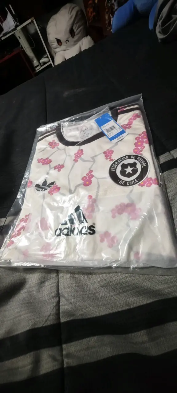Polera adidas de la Selección Chile