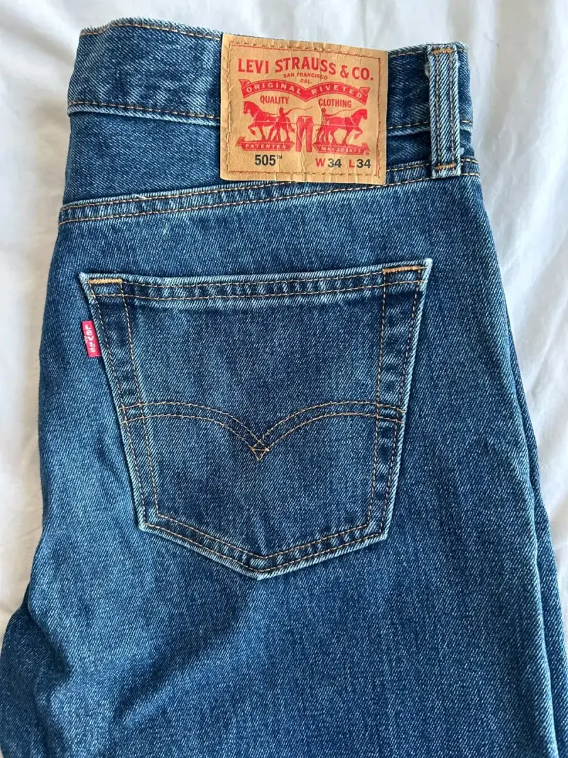 Jeans azules clásicos - 3