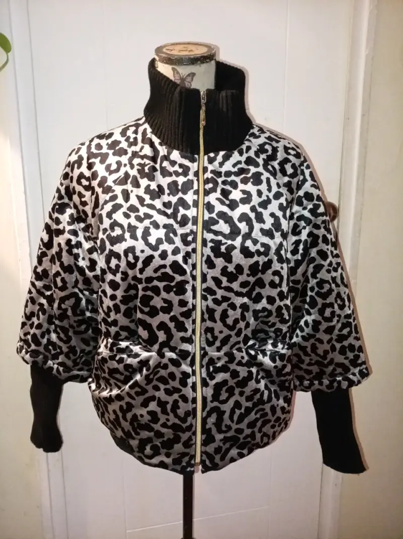 Chaqueta animal print con cierre - 1