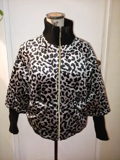 Chaqueta animal print con cierre - miniatura 1