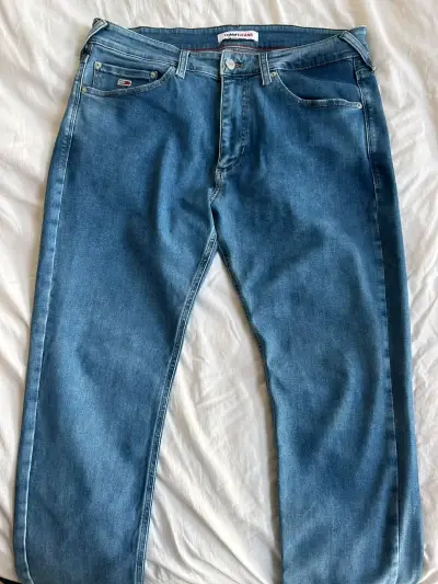 Jeans Tommy Hilfiger azul claro - miniatura 2