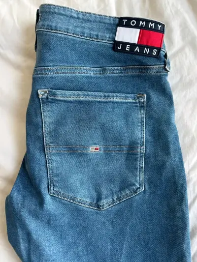 Jeans Tommy Hilfiger azul claro - miniatura 3