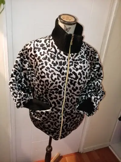 Chaqueta animal print con cierre - miniatura 3