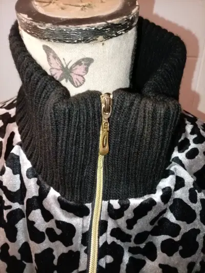 Chaqueta animal print con cierre - miniatura 4