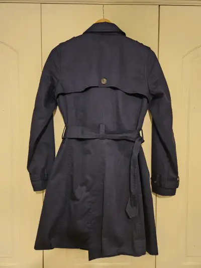 Chaqueta estilo impermeable azul mujer - miniatura 2