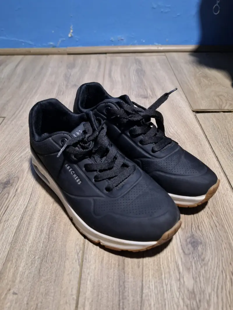 Zapatillas negras Skechers