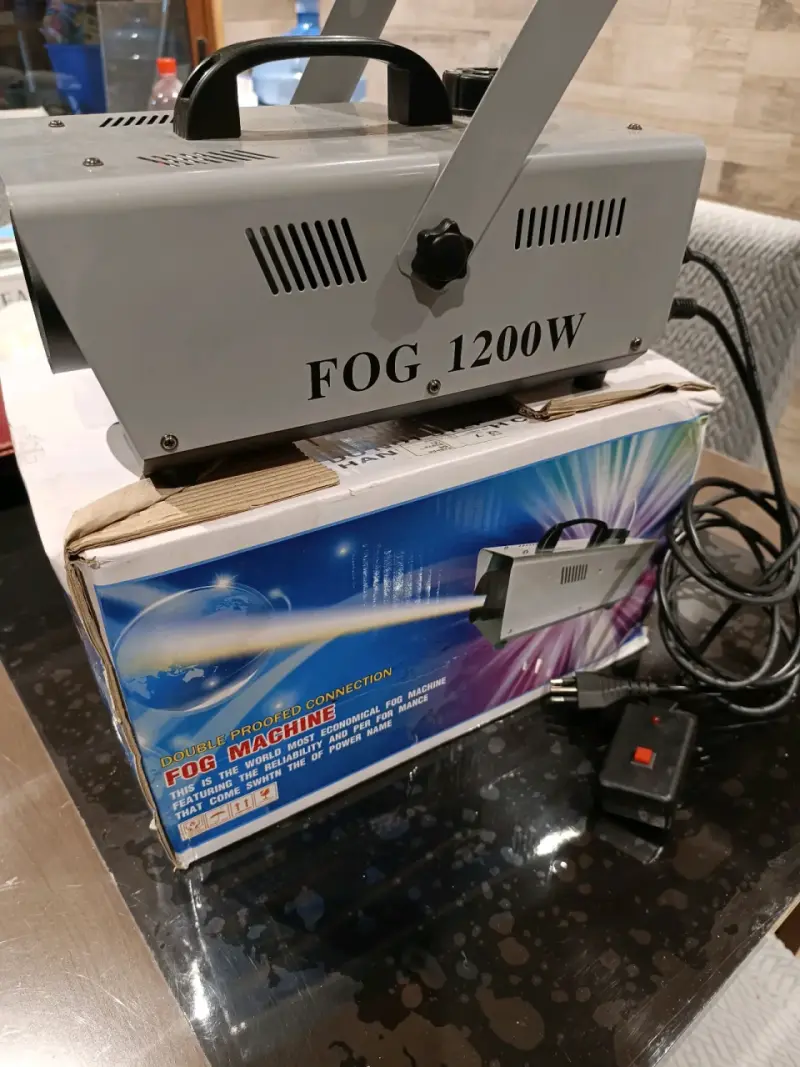Máquina de humo 1200W