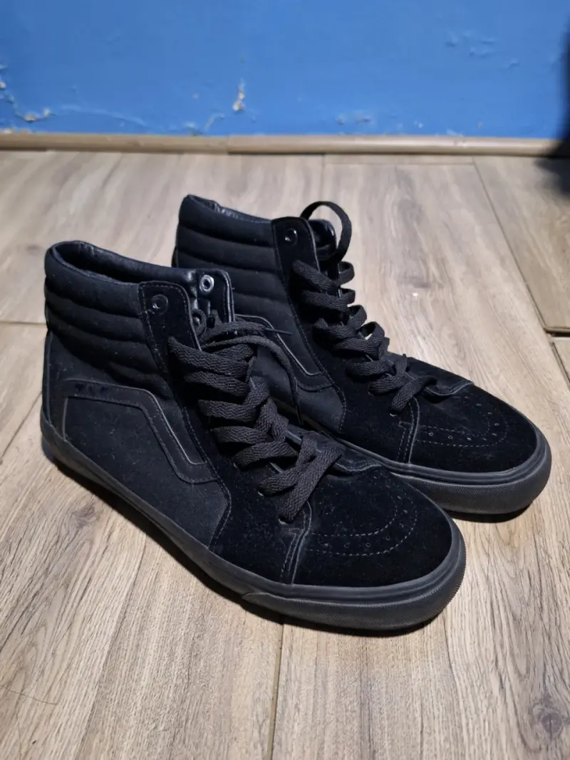 Zapatillas negras de caña alta