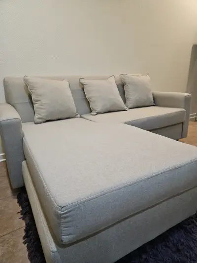 Sofá seccional gris claro - miniatura 1