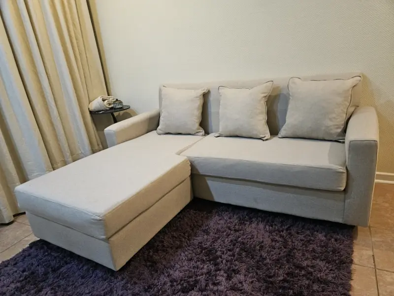 Sofá seccional gris claro - 5