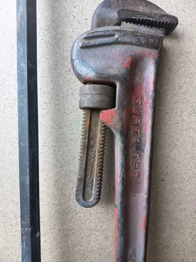Llave Stillson Super-Ego 36" y chuzo. - miniatura 1