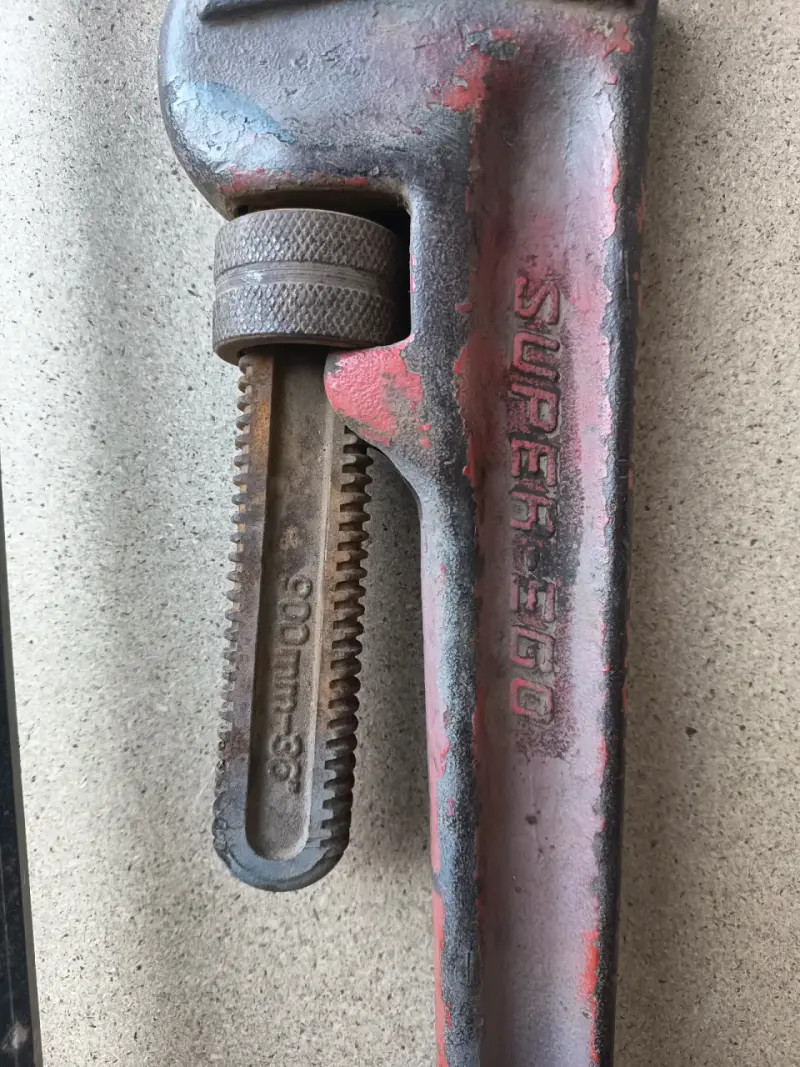 Llave Stillson Super-Ego 36" y chuzo. - 2