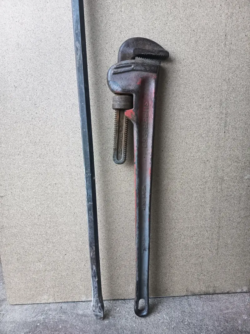 Llave Stillson Super-Ego 36" y chuzo. - 4