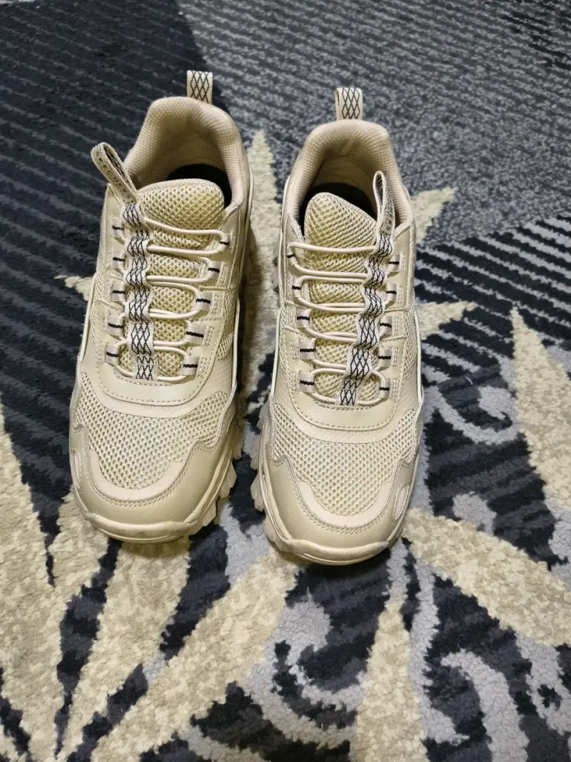 Zapatillas deportivas beige