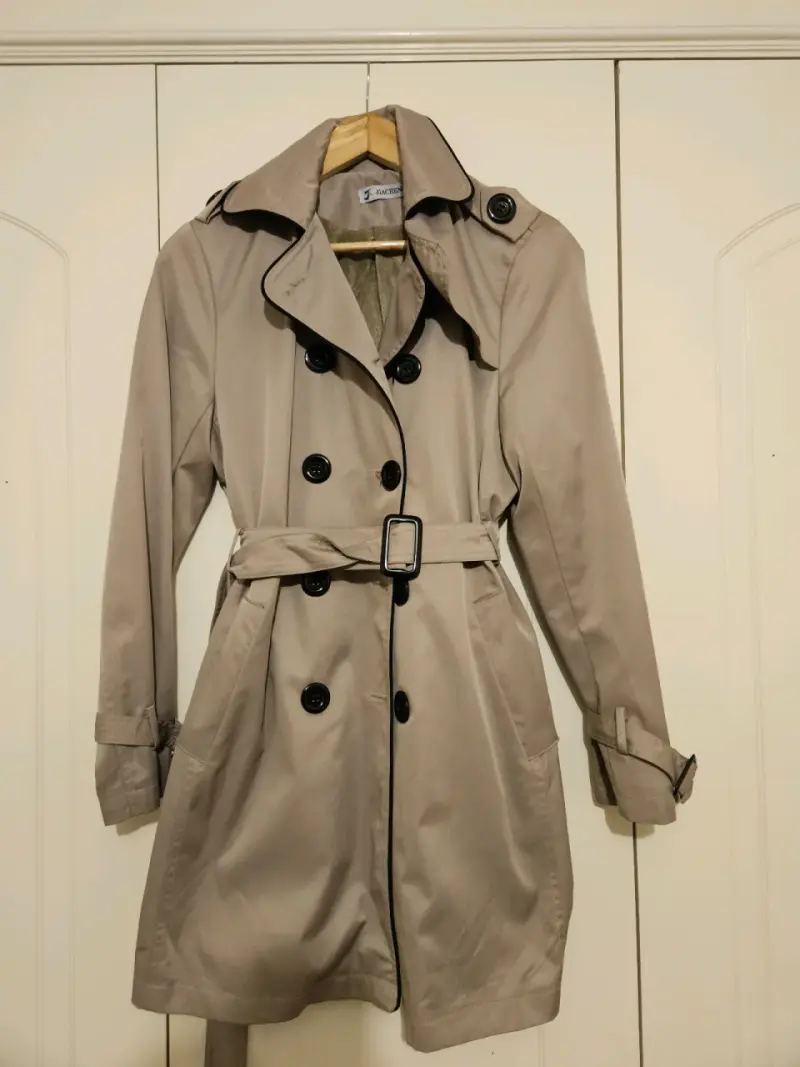 Abrigo trench beige