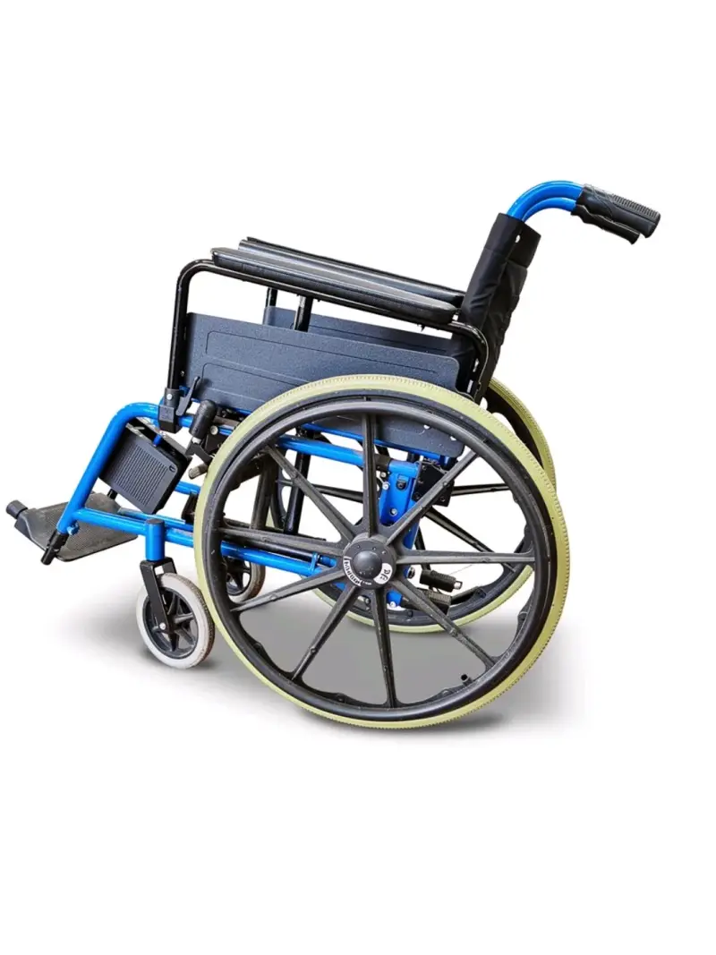 Silla de ruedas plegable azul