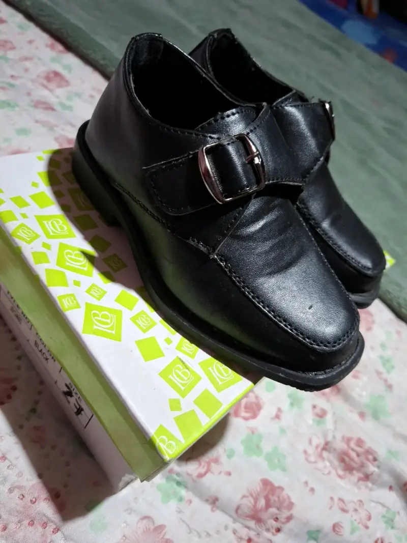 Zapatos negros con hebilla - 2