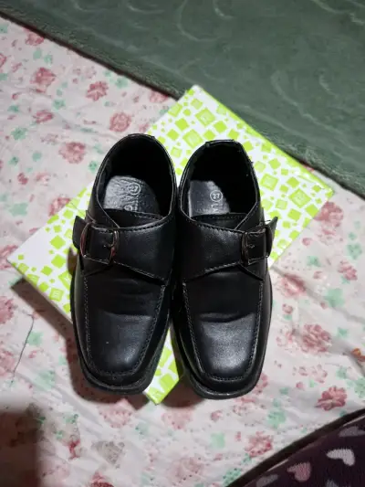 Zapatos negros con hebilla - miniatura 3