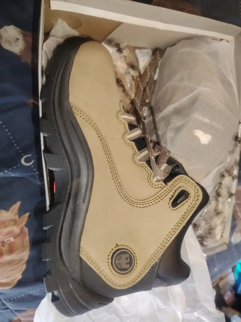 Zapatos de seguridad número 43 nuevos - 1