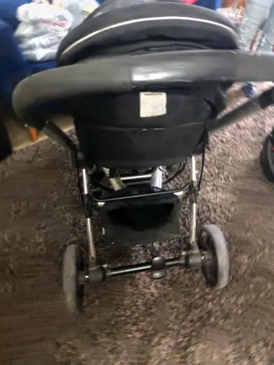 Coche de bebé negro marca Bebeglo - miniatura 6