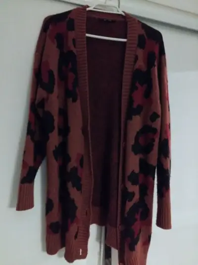Cardigan gris con diseño geométrico y - miniatura 3