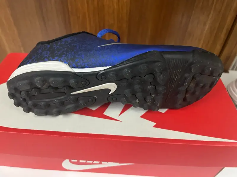 Zapato deportivo azul Nike - 2