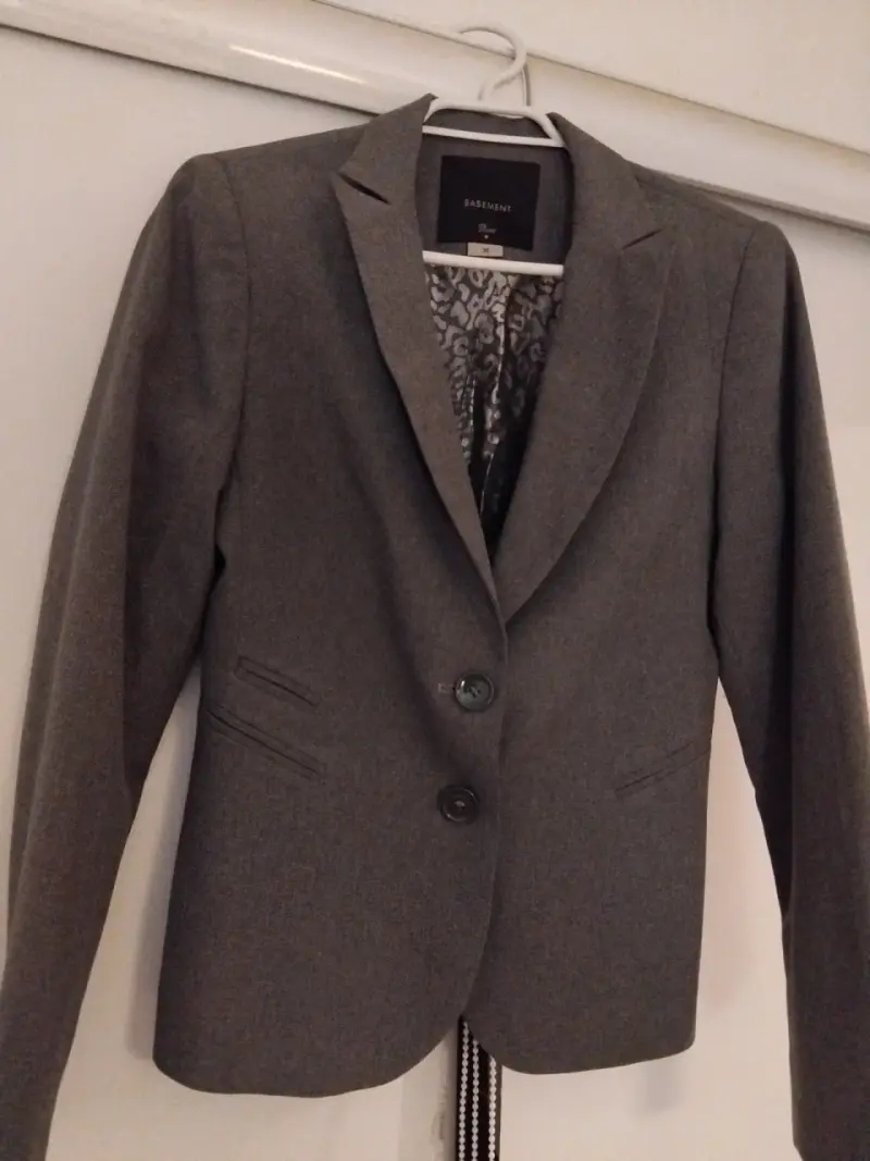 Blazer gris elegante Basement