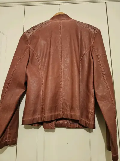 Chaqueta de ecocuero color rosa palo - miniatura 4