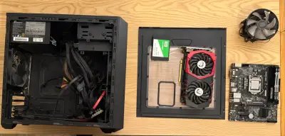 PC de escritorio y componentes - miniatura 1