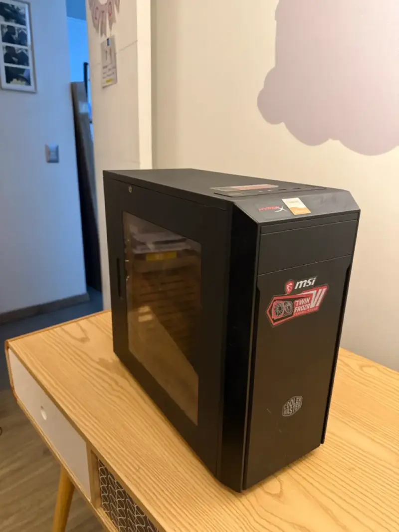 PC de escritorio y componentes - 2