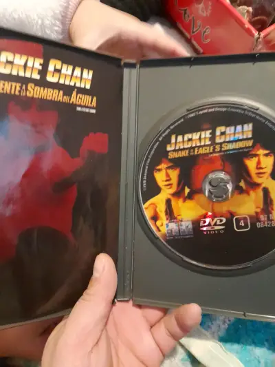 DVD Jackie Chan: Frente a Sombra del Águila - miniatura 1