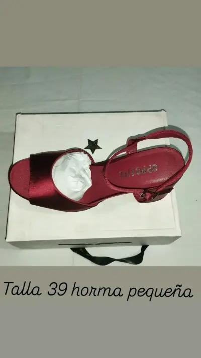 Sandalias rojas talla 39 - miniatura 1