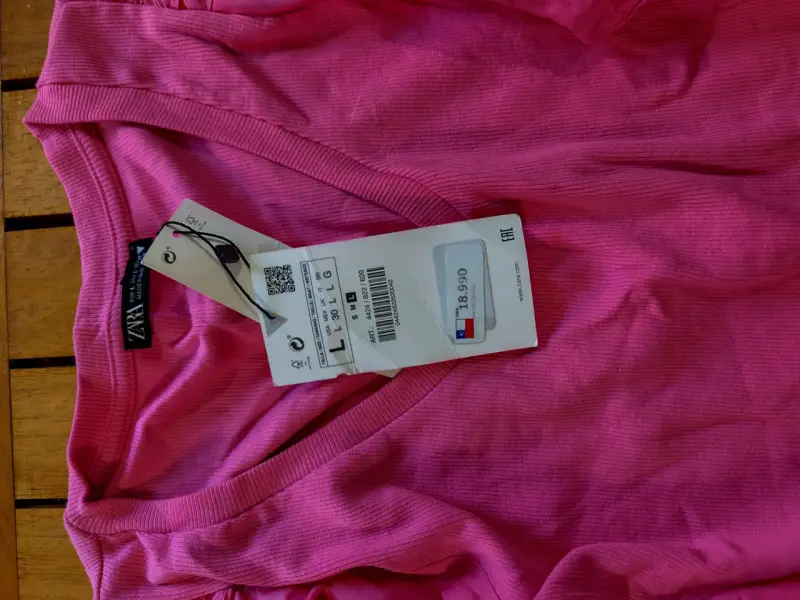 Polera rosa con etiqueta,zara - 1