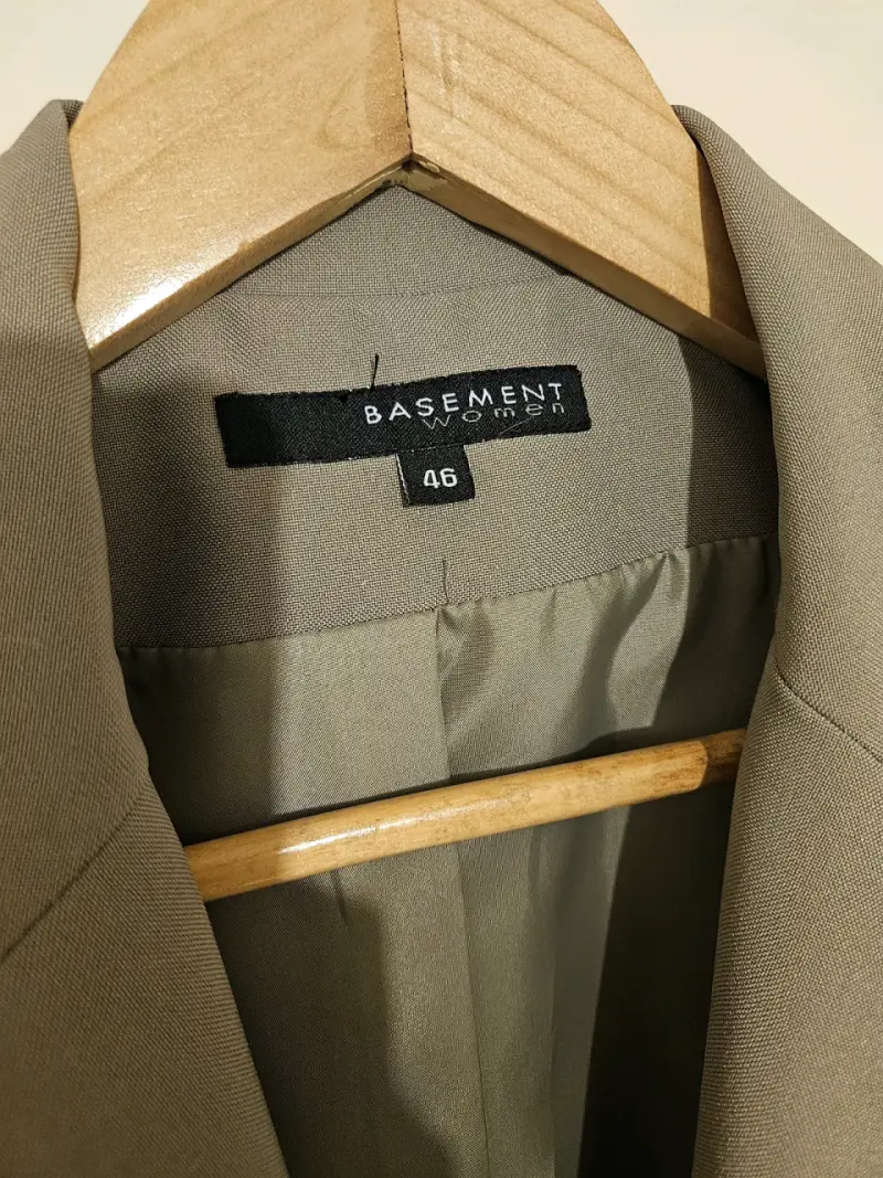 Blazer beige para mujer - 3