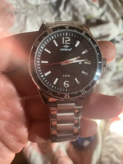 Reloj analógico Umbro plateado - miniatura 1