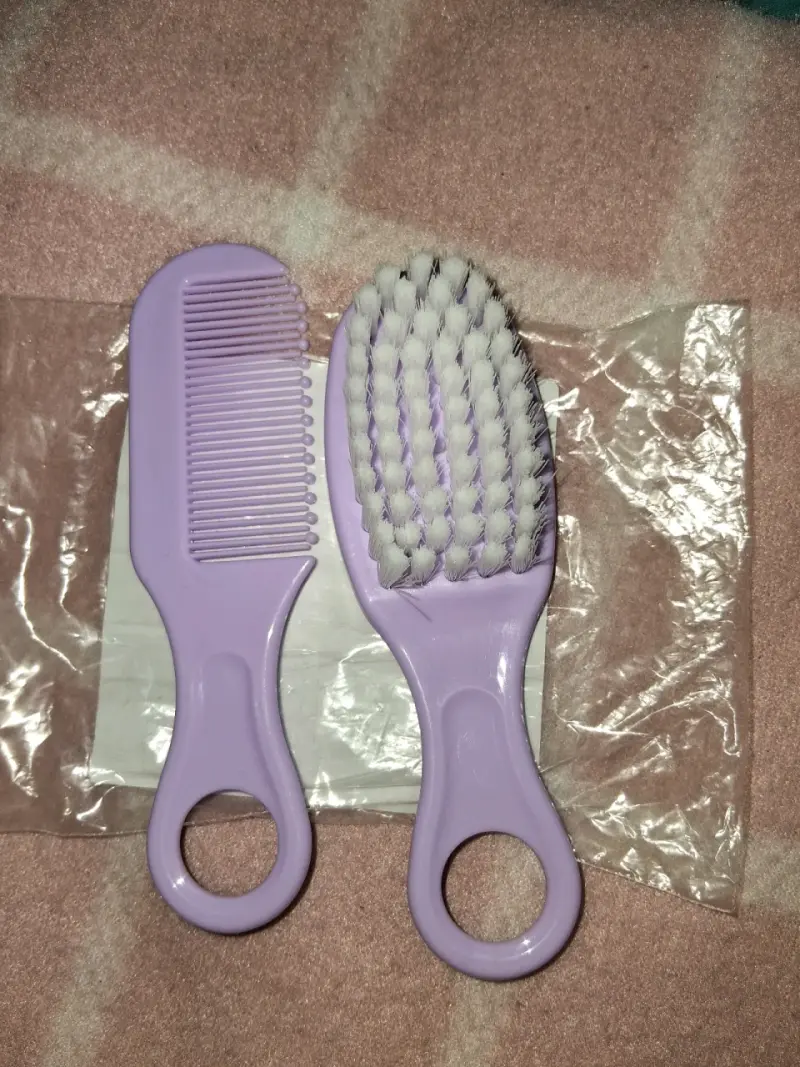 Set de cepillo y peine morado