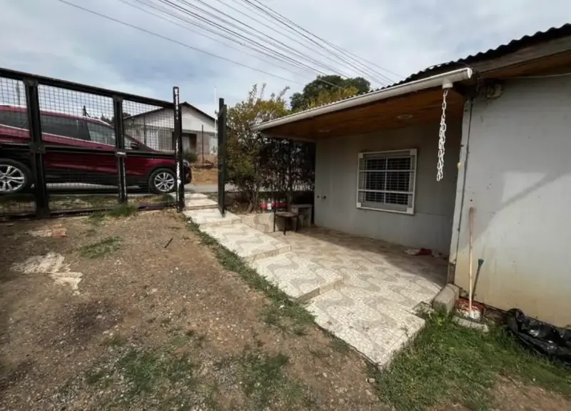 Terreno con casa para remodelar - 3