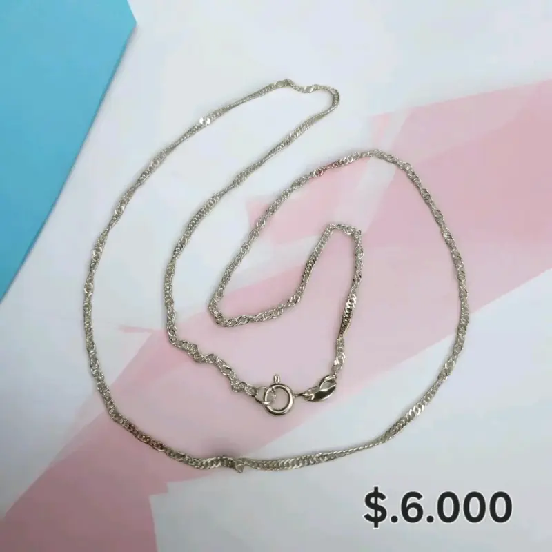 Cadena de plata elegante