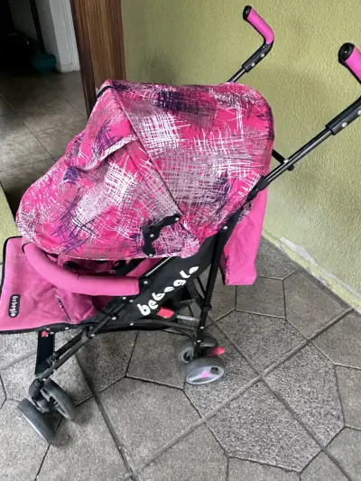 Coche de bebé rosa compacto - miniatura 3