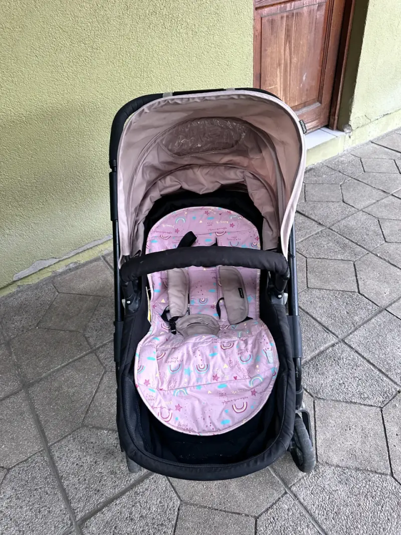 Coche de bebé con acolchado rosa - 5