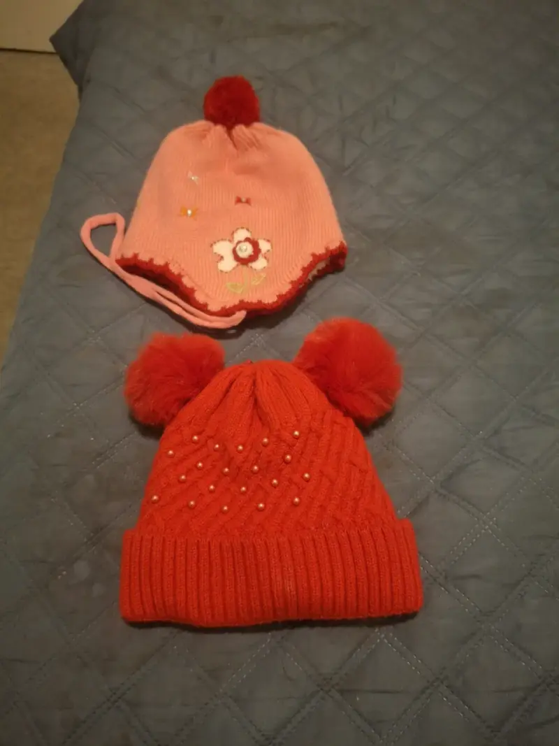 Gorros infantiles pompones - 1