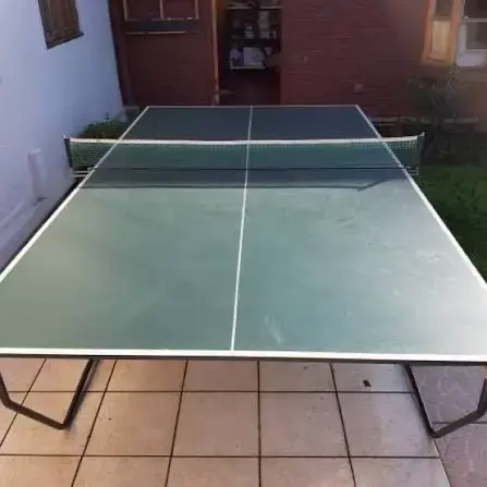 Mesa de ping pong verde