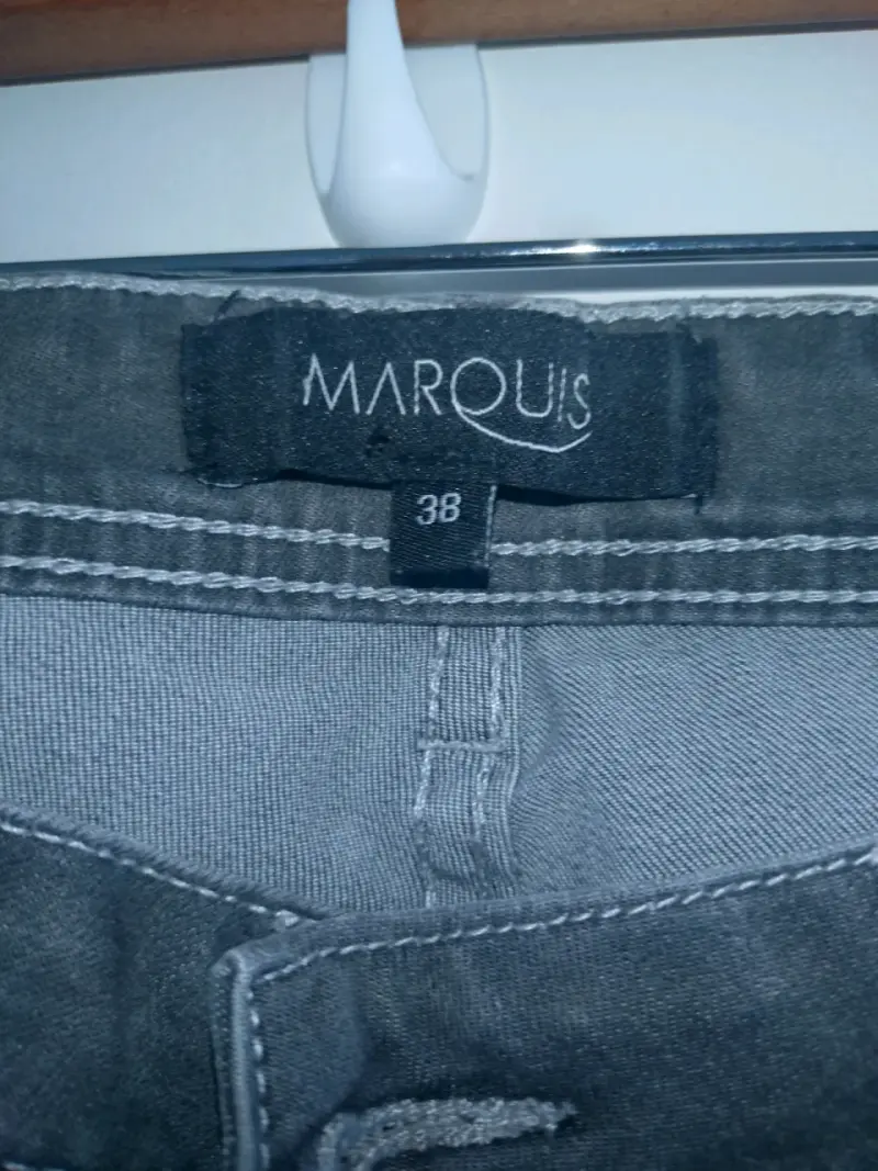 Jeans grises rasgados - 2