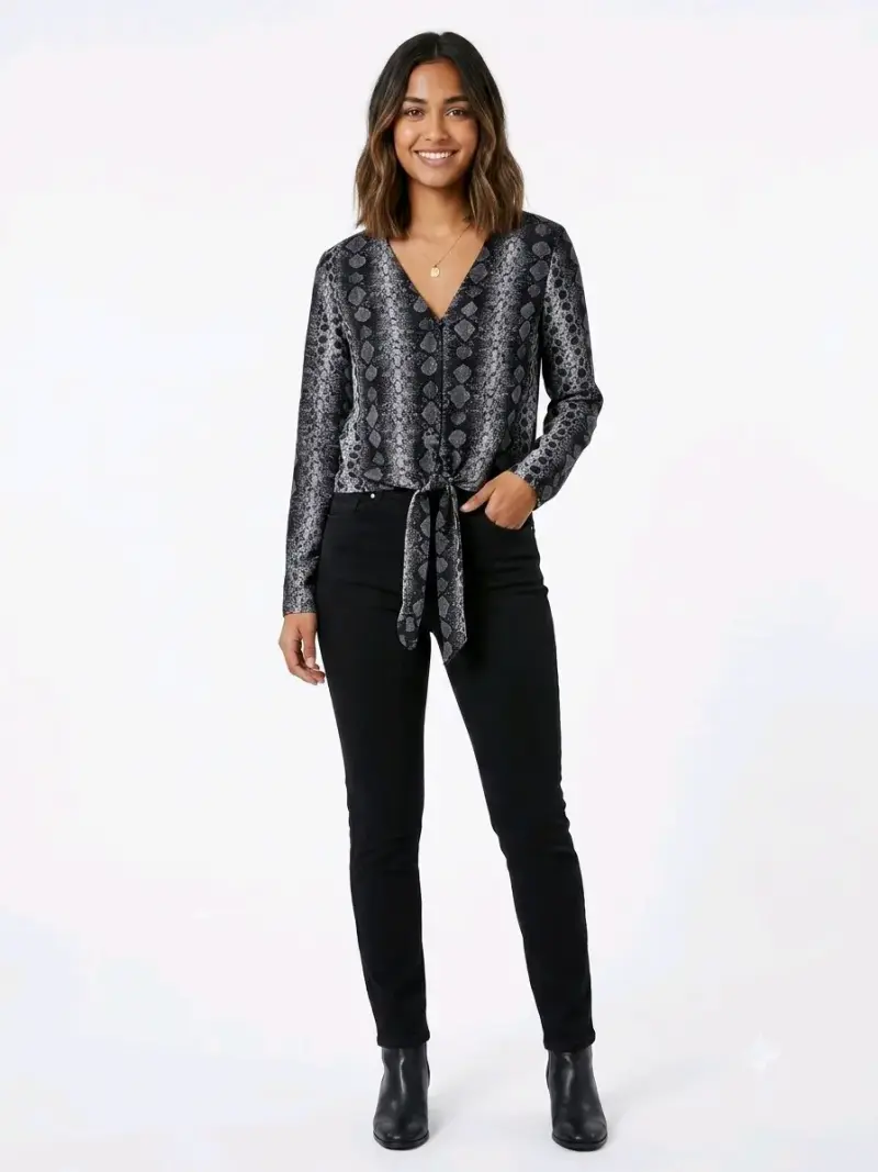 Blusa negra estampado reptil - 2