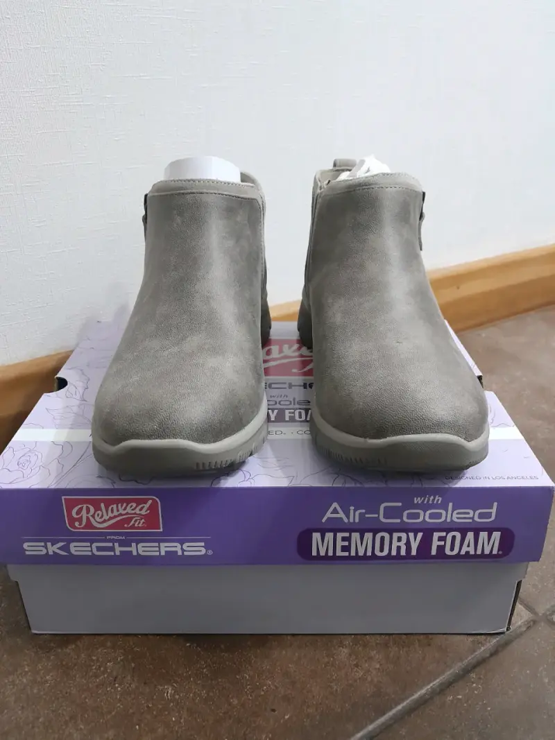 Botines Skechers gris con memory foam - 1