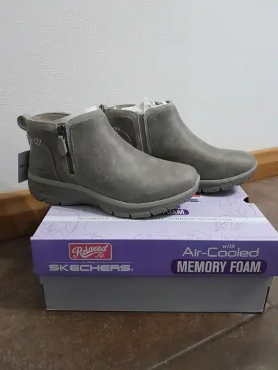 Botines Skechers gris con memory foam - miniatura 2